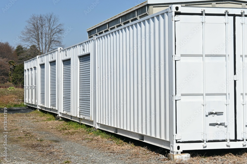 The rental self storage room unit. This is a rental storage space for temporary or long-term luggage storage, popular for outdoor and sporting goods, as well as books and off-season clothing. The rental self storage room unit. This is a rental storage space for temporary or long-term luggage storage, popular for outdoor and sporting goods, as well as books and off-season clothing.