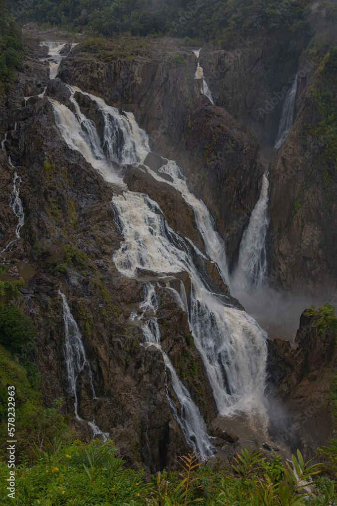 Obraz premium waterfall in park