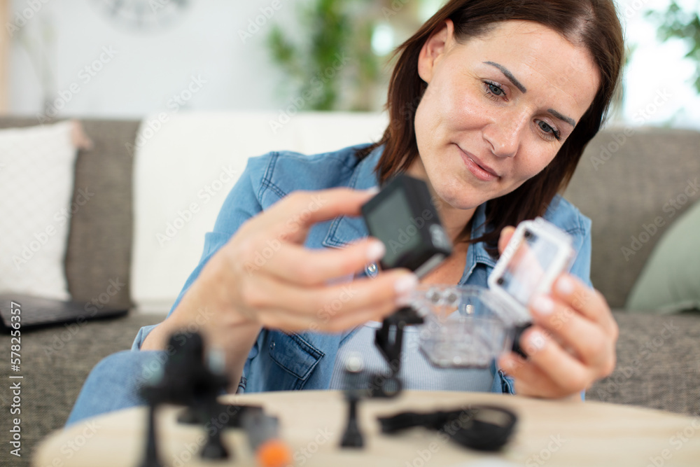 female professional photographer tuning equipment for photographing female professional photographer tuning equipment for photographing