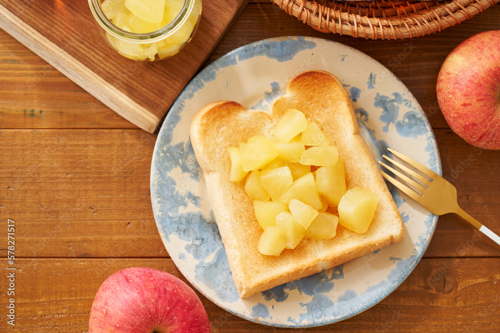 手作りりんごジャムトースト