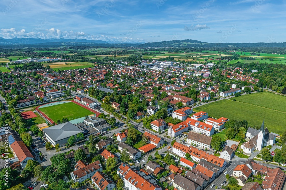 Ausblick auf die südlichen Bezirke von Weilheim im oberbayerischen Pfaffenwinkel