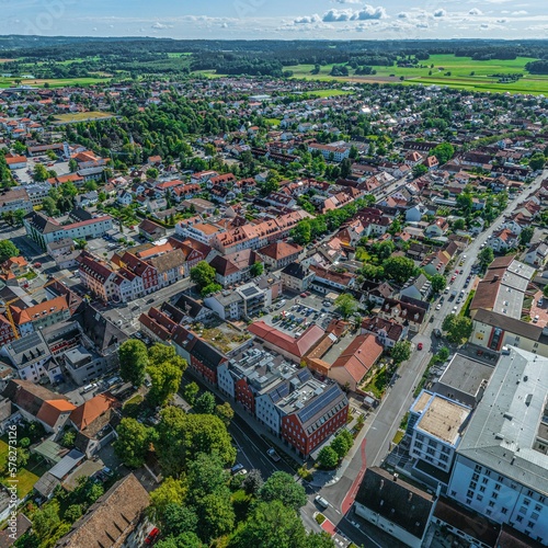 Weilheim im oberbayerischen Pfaffenwinkel, Obere Stadt und Rathaus im Luftbild