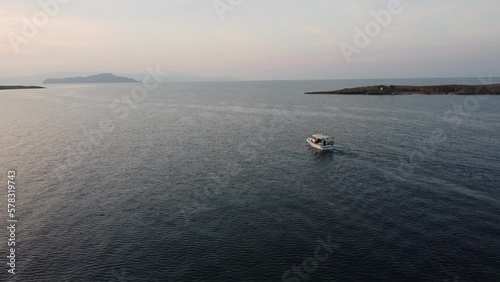 Wallpaper Mural Boat sails out of port Torontodigital.ca