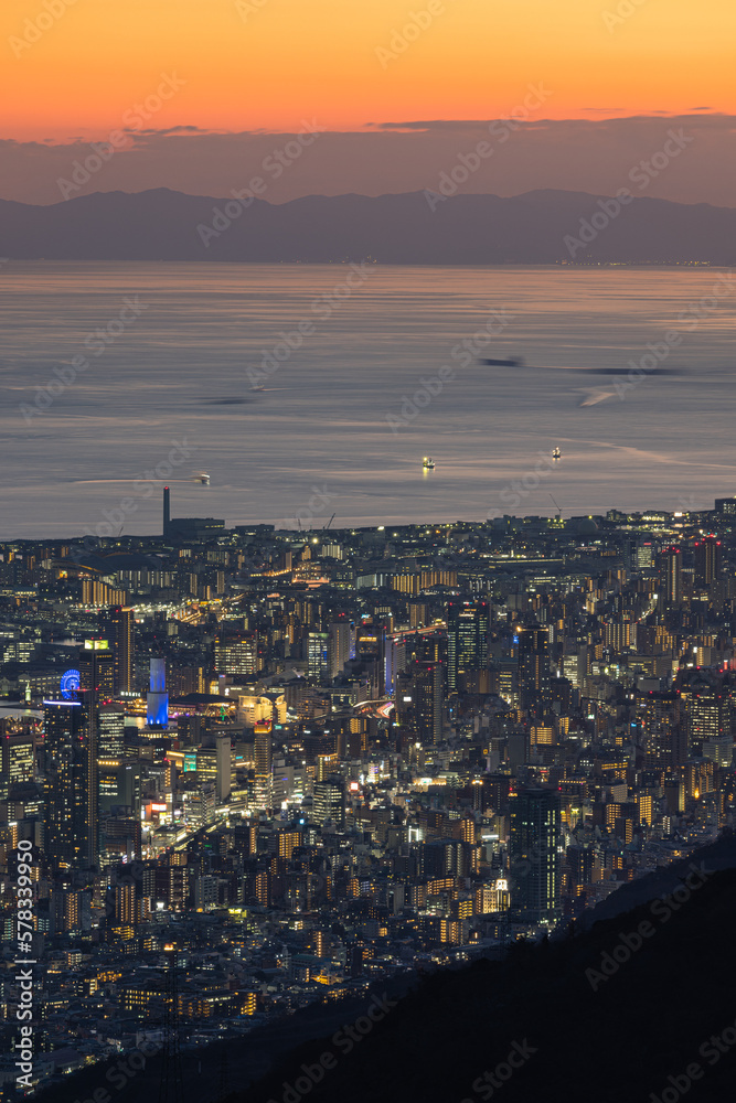 日本　兵庫県神戸市の六甲山天覧台から眺める神戸市街とメリケンパークとハーバーランドの夜景