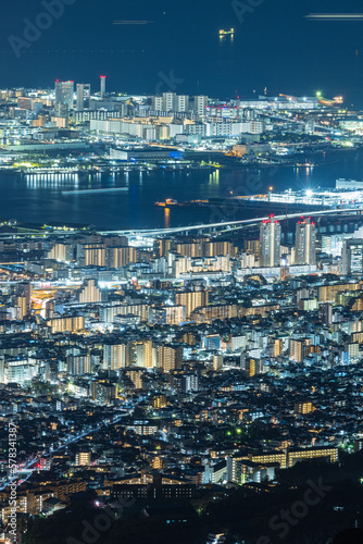 日本 兵庫県神戸市の六甲山天覧台から眺める神戸市街とポートアイランドの夜景