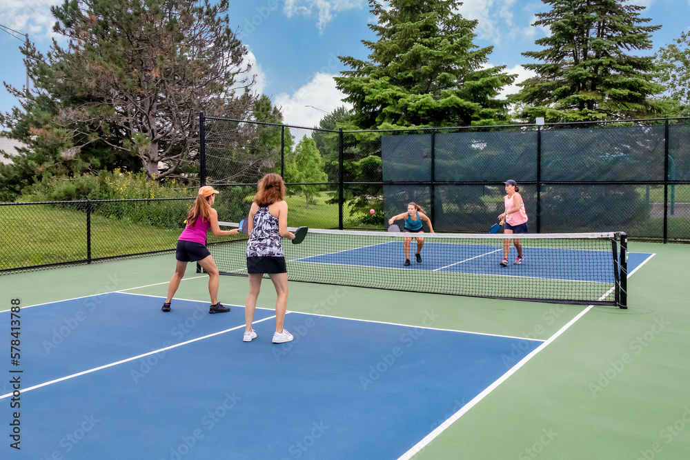Obraz premium Doubles Game of Pickleball