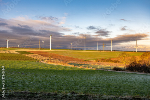 Windkraft in der Landschaft