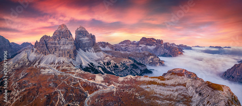 Canvas-taulu Foggy autumn sunset in Tre Cime Di Lavaredo National Park
