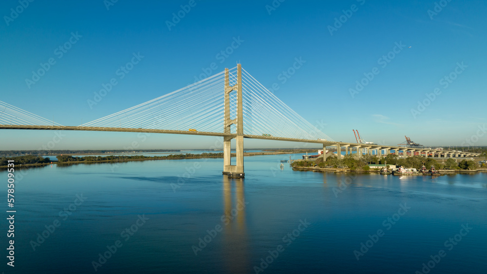 Obraz premium Aerial view of the Dames Point Bridge. 