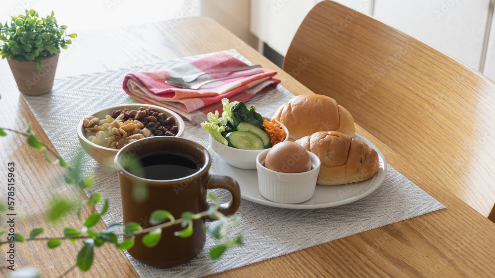 テーブルの上の軽食・light meal テーブルの上の軽食・light meal