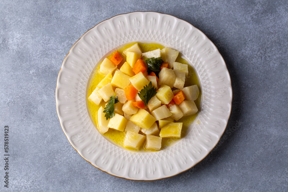 Turkish olive oil foods; celery (Turkish name; Zeytinyagli kereviz) Turkish olive oil foods; celery (Turkish name; Zeytinyagli kereviz)