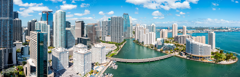 Naklejka premium Aerial panorama of Miami, Florida. Miami is a majority-minority city and a major center and leader in finance, commerce, culture, arts, and international trade.