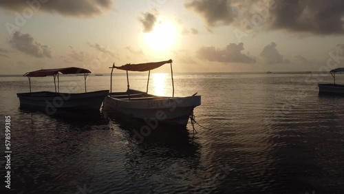 Sunrise over the ocean Africa Tanzania Blue Lagune Seychelles Malediven 