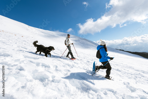 a trip on the snow with snowshoes