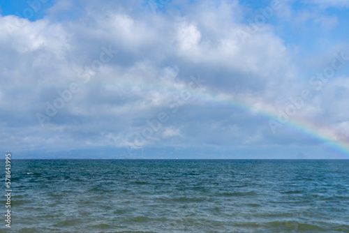 琵琶湖にかかる虹