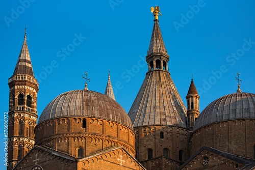 Basilica di Sant'Antonio cupole photo