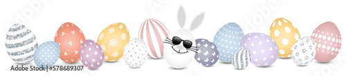 Weißes Hasenei Sonnenbrille & Ostereier Muster Banner Bunt/Silber