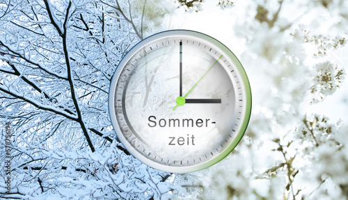 Zifferblatt mit drei Uhr  zur Zeitumstellung auf sommerzeit