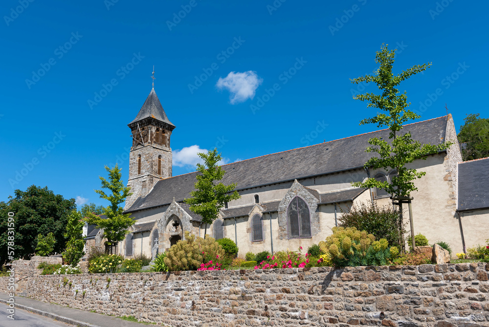 Fototapeta premium The Saint-Pierre church of Mont-Dol (Mont-Dol, Ile-et-Vilaine, Bretagne, France)