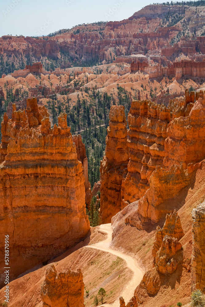 Exploring Bryce Canyon National Park in Utah Exploring Bryce Canyon National Park in Utah