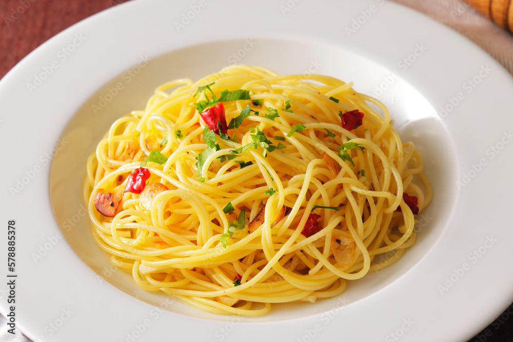 スパゲッティペペロンチーノ　Spaghetti aglio e olio