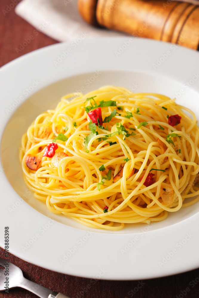 スパゲッティペペロンチーノ　Spaghetti aglio e olio