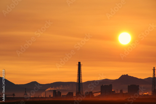 工場の夕陽
