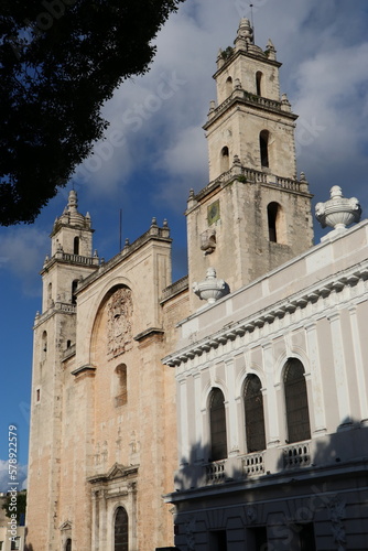 Hermosa Catedral de San Ildefonso en Mérida Yucatán 