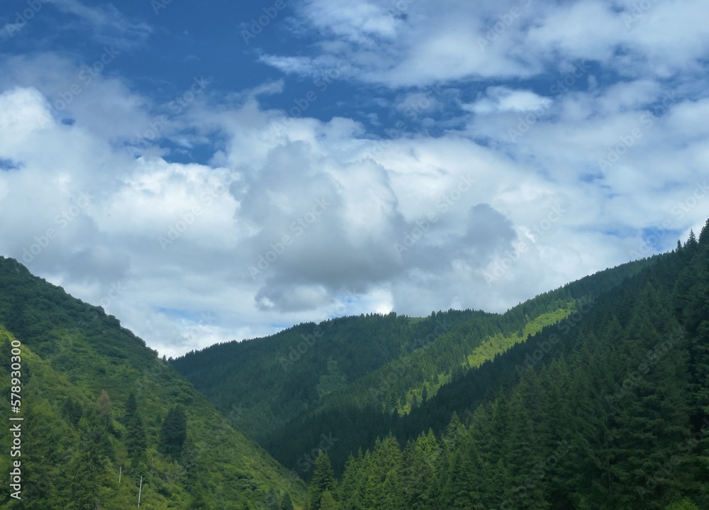 Fototapeta premium clouds over the mountain