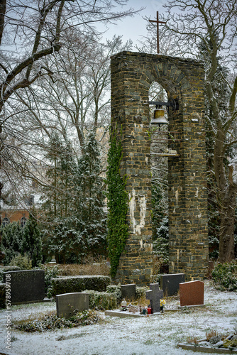 Freistehender Glockenturm auf dem 