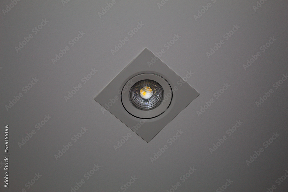 Luminaire and spotlight for indoor use in houses and apartments Luminaire and spotlight for indoor use in houses and apartments