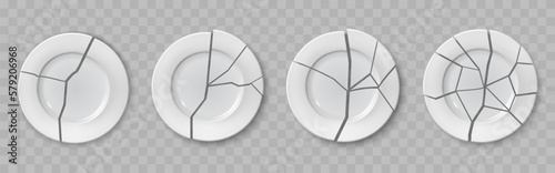 Ceramic broken plates with cracks, porcelain and kitchen dish shattered to pieces, realistic isolated vector. Broken ceramic white plates, round dishware break to splits, kitchenware damaged fragments