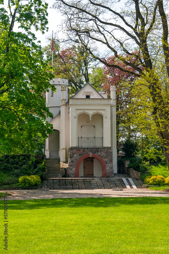 Neo-gothic pavilion in the palace park in Turzno, Kuyavian-Pomeranian Voivodeship, Poland
Neo-gothic pavilion in the palace park in Turzno, Kuyavian-Pomeranian Voivodeship, Poland