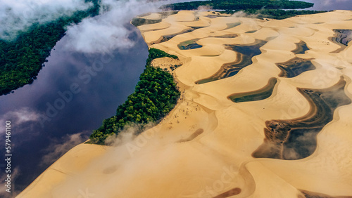 Tableau sur toile Rio Dunas Praia Lagoas Pequenos Lençóis Paisagem Barreirinhas Vilarejo Caburé Ma