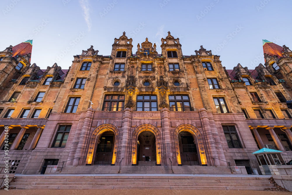 Sunset exterior view of the St. Louis City Hall