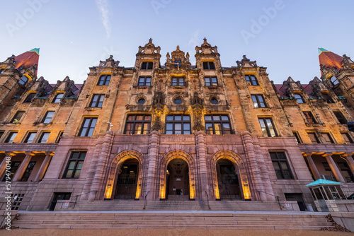 Obraz na płótnie Sunset exterior view of the St. Louis City Hall w salonie