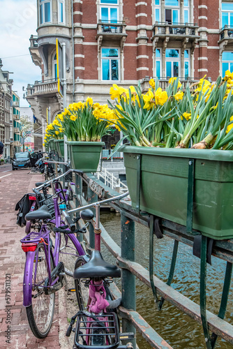 Vélo dans les rues d'Amsterdam