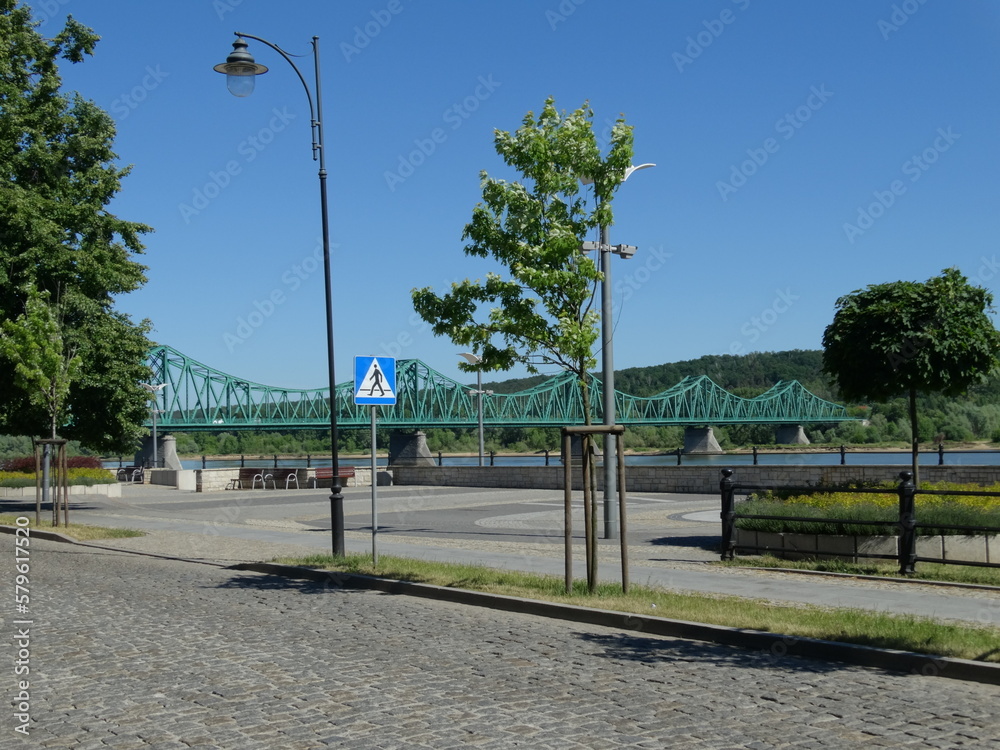 Most drogowy na Wiśle w Inowrocławiu, przeprawa, konstrukcja stalowa, 