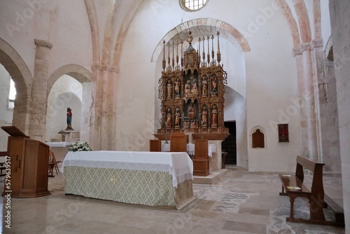 Isole Tremiti - Scorcio dell'altare della Chiesa di Santa Maria a Mare