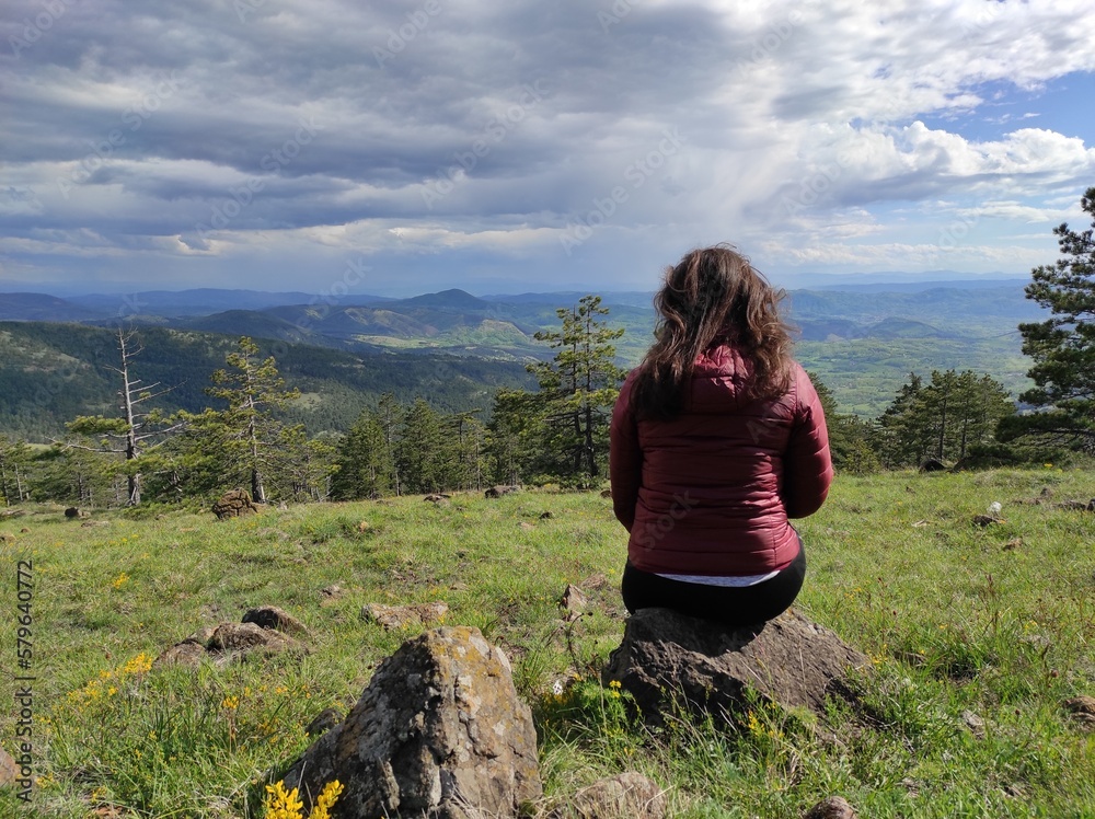 Naklejka premium Enjoying nature 