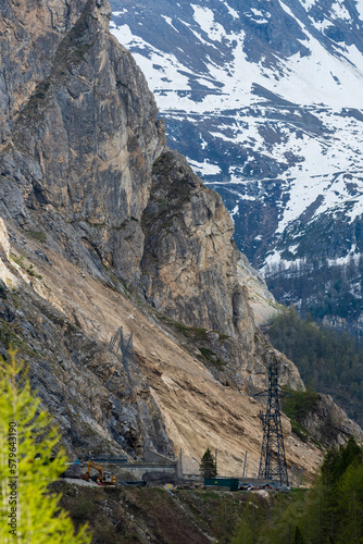 Dispositif de prévention des avalanches et des chutes de pierres, massif de la Vanoise, Tignes, Val-d’Isère, Savoie, Alpes, France
