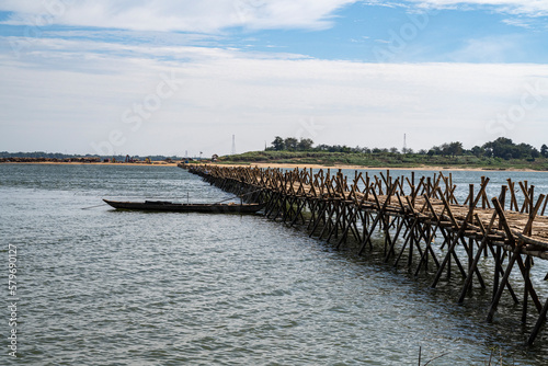 Fotografi Pont de bambou à Kampong Cham , Cambodge