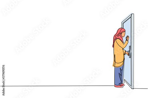 Single one line drawing Arab businesswoman knocking at door. Woman standing at entrance of room knocking door. Female in business blazer is knocking at door. Continuous line draw design graphic vector