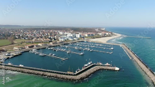 Wallpaper Mural Yachthafen von Kühlungsborn Luftaufnahme von oben mit Blick auf den Strand Promenade Innenstadt Torontodigital.ca