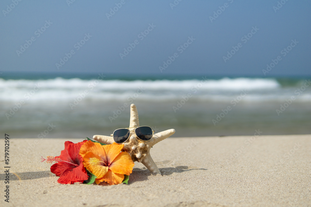 Obraz premium ビーチとワイングラス