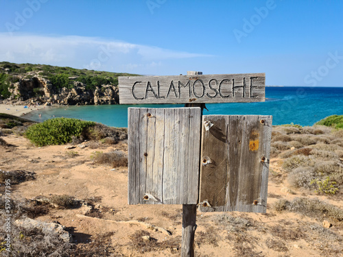 Calamosche beach is located between the archaeological remains of Eloro and the wildlife oasis of Vendicari. In 2005 it was awarded by the Blue Guide of Legambiente with the title of "most beautiful"