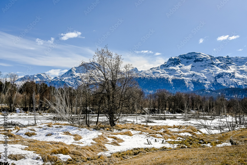 Samedan, Celerina, Inn, Fluss, Inntal, Dorf, Oberengadin, Engadin, Alpen, Wanderweg, Graubünden, Rosatschgruppe, Corvatsch, Winter, Wintersport, Schweiz Samedan, Celerina, Inn, Fluss, Inntal, Dorf, Oberengadin, Engadin, Alpen, Wanderweg, Graubünden, Rosatschgruppe, Corvatsch, Winter, Wintersport, Schweiz