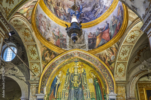 Naples, art, architecture and traditions