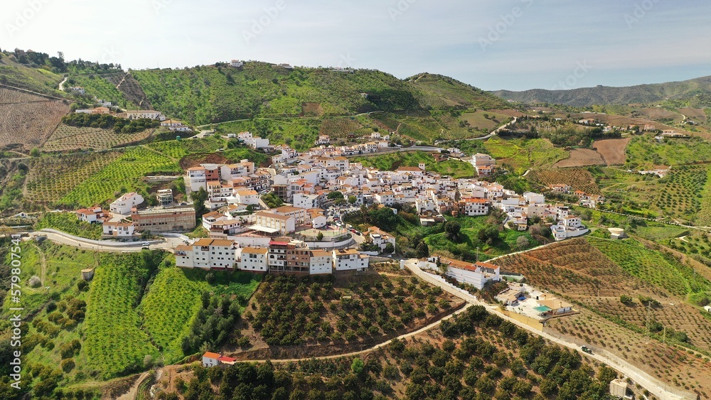 Iznate , localidad malagueña perteneciente a la comarca de la axarquía ( Velez Málaga )