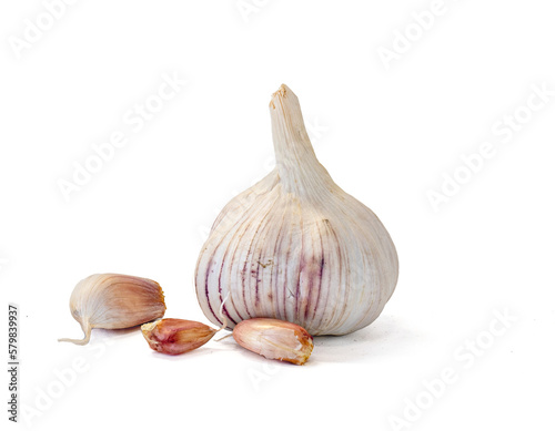 garlic and cloves